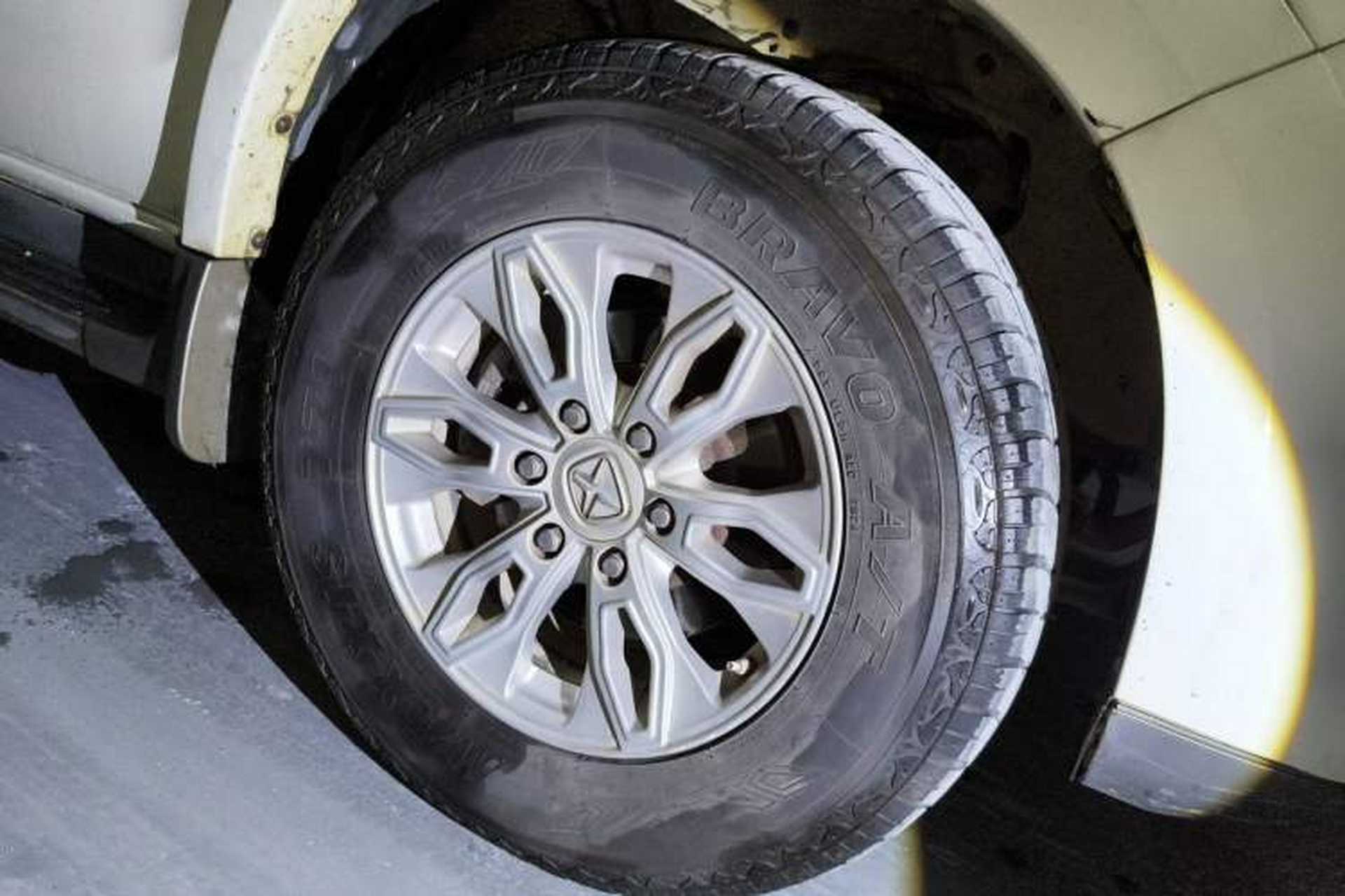 Used JMC Yusheng S350 2016 2.0T Automatic All-Wheel Drive Gasoline Ultra-Luxury 5-Seater Right Front Wheel Hub