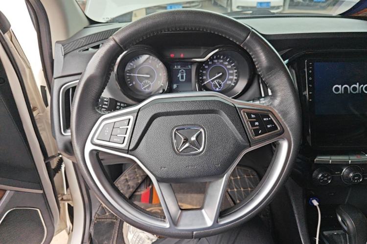 Used JMC Yusheng S350 2016 2.0T Automatic Two-Wheel Drive Gasoline Luxury Edition 5 Seats Steering Wheel