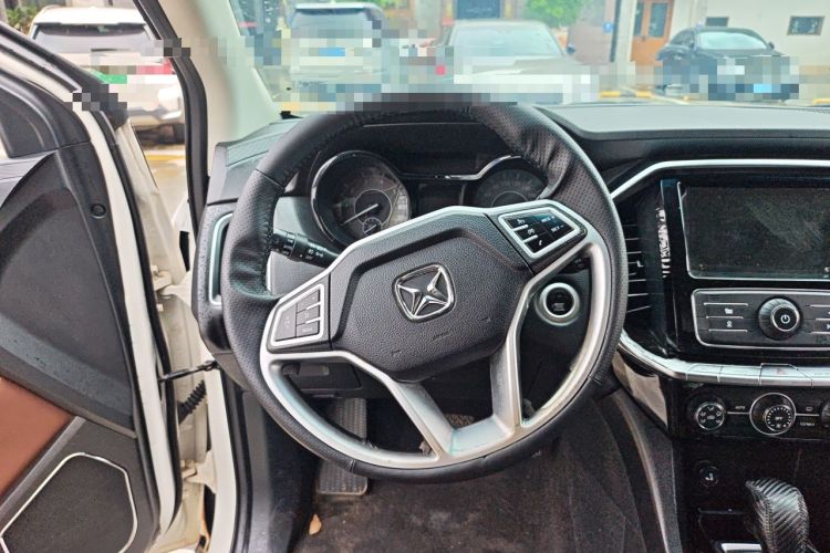 Used JMC Yusheng S350 2016 2.0T Automatic Two-Wheel Drive Gasoline Luxury Version with Sunroof 5 Seats Steering Wheel