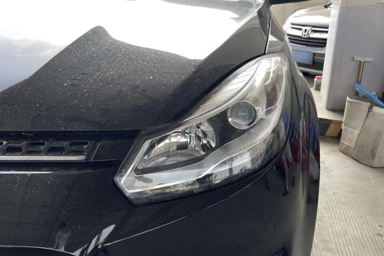 Used JMC Yusheng S350 2017 2.0T Manual Two-Wheel Drive Diesel Luxury Edition 5 Seats Left Front Headlight