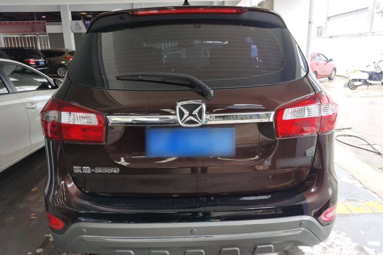 Used JMC Yusheng S350 2017 2.0T Automatic 2WD Diesel Luxury Version with Sunroof 5 Seats Exterior 4