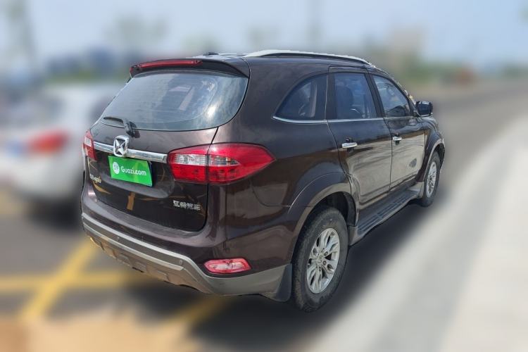Used JMC Yusheng S350 2017 2.0T Automatic 2WD Diesel Luxury Version with Sunroof 5 Seats Rear Right 45 Deg