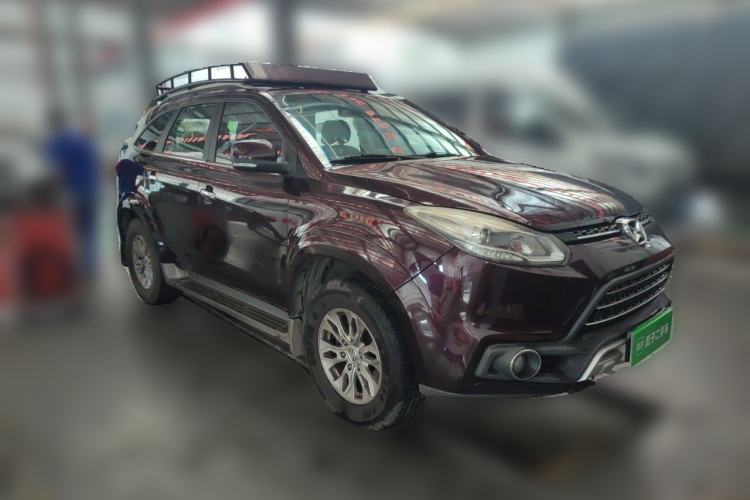 Used JMC Yusheng S350 2017 2.0T Automatic 2WD Diesel Luxury 7-Seater Front Right 45 Deg