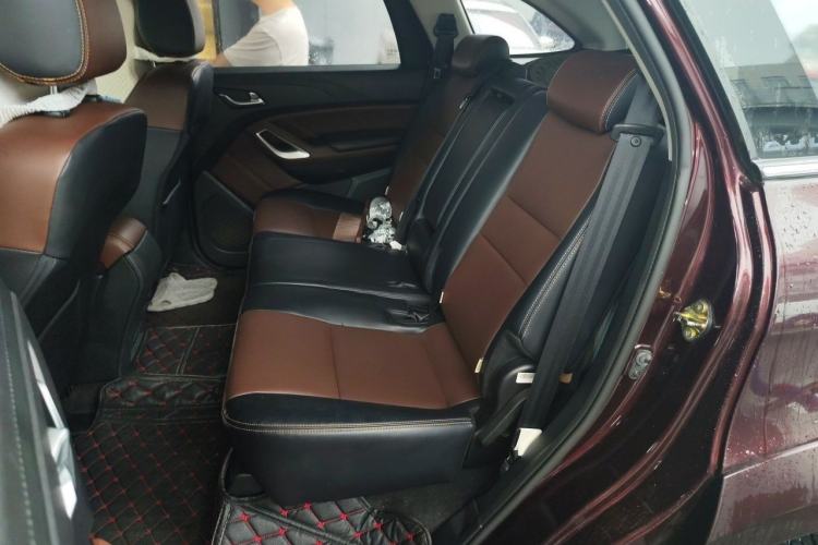 Used JMC Yusheng S350 2017 2.0T Automatic 2WD Diesel Luxury Edition 5 Seats Left Rear Seat