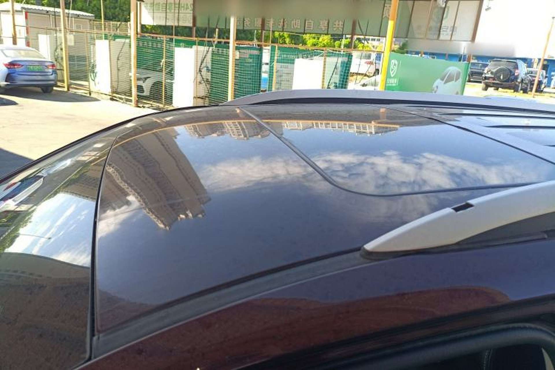 Used JMC Yusheng S350 2017 2.0T Automatic 2WD Diesel Luxury Version with Sunroof 5 Seats Roof