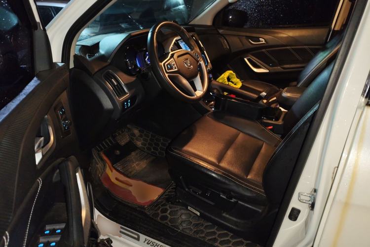 Used JMC Yusheng S350 2017 2.0T Automatic Two-Wheel Drive Diesel Ultra-Luxury 5-Seater Driver Seat
