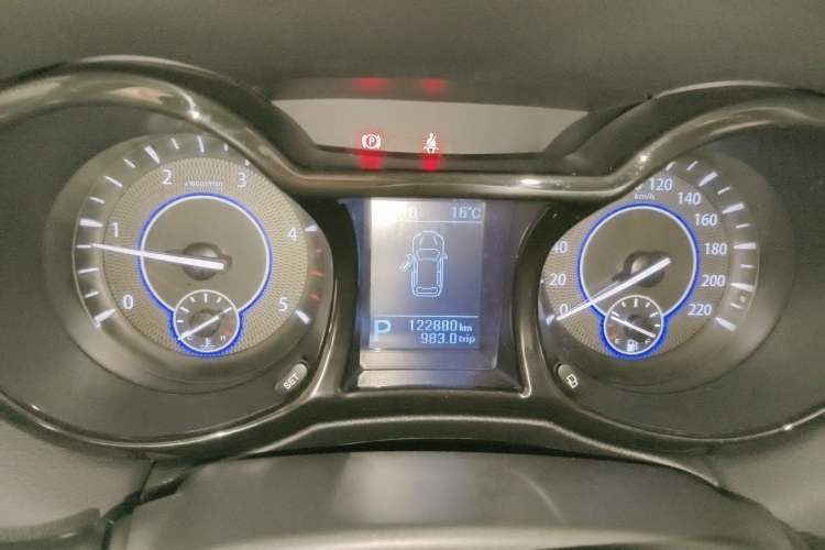 Used JMC Yusheng S350 2017 2.0T Automatic 2WD Diesel Luxury Edition 5 Seats Instrument Cluster