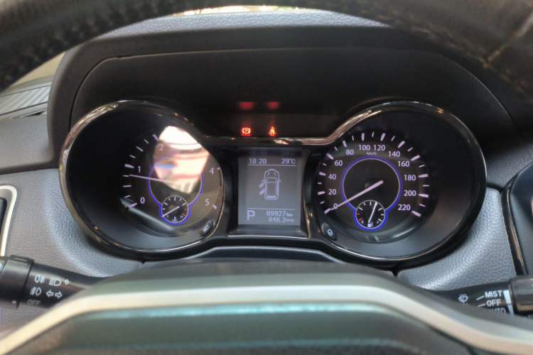 Used JMC Yusheng S350 2017 2.0T Automatic 2WD Diesel Luxury Edition 5 Seats Instrument Cluster