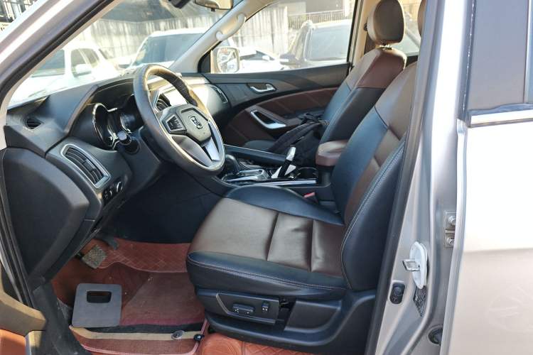 Used JMC Yusheng S350 2018 2.0T Automatic All-Wheel Drive Diesel Ultra-Luxury 5-Seater Left Front Seat