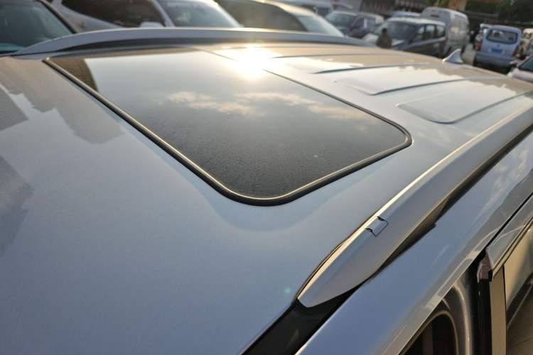 Used JMC Yusheng S350 2018 2.0T Automatic All-Wheel Drive Diesel Ultra-Luxury 5-Seater Roof