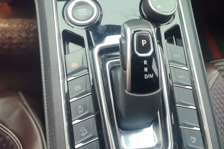 Used JMC Yusheng S350 2020 2.0T Automatic All-Wheel Drive Gasoline Comfort Edition Gear Lever