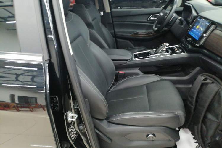 Used JMC Yusheng S350 2020 2.0T Automatic All-Wheel Drive Gasoline Comfort Edition Right Front Seat