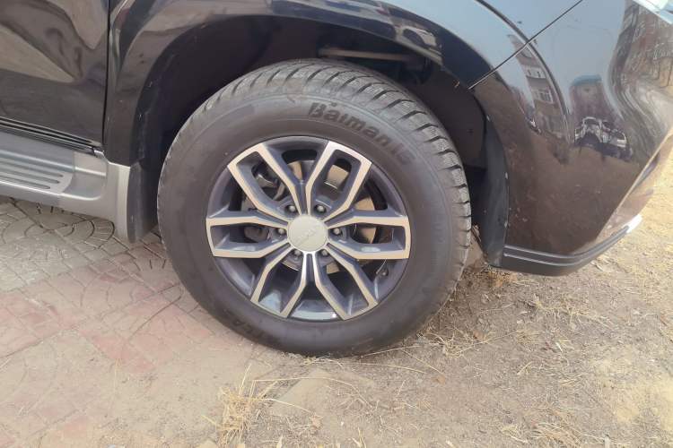 Used JMC Yusheng S350 2020 2.0T Automatic All-Wheel Drive Gasoline Comfort Edition Right Front Wheel Hub