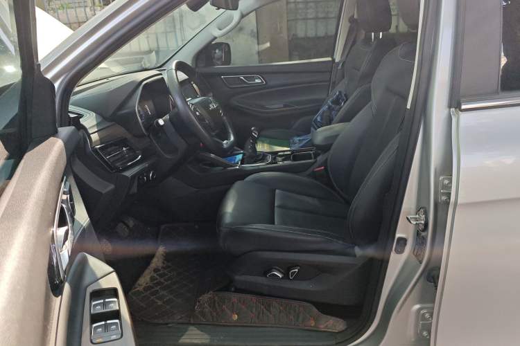 Used JMC Yusheng S350 2020 2.0T Manual 4x4 Gasoline Comfort Edition Left Front Seat