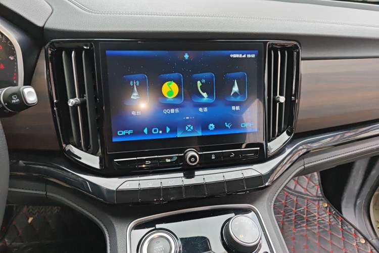 Used JMC Yusheng S350 2020 2.0T Automatic All-Wheel Drive Gasoline Comfort Edition Audio And AC Panel