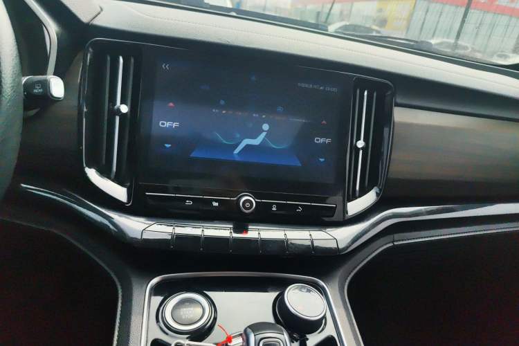 Used JMC Yusheng S350 2020 2.0T Automatic All-Wheel Drive Gasoline Comfort Edition Audio And AC Panel