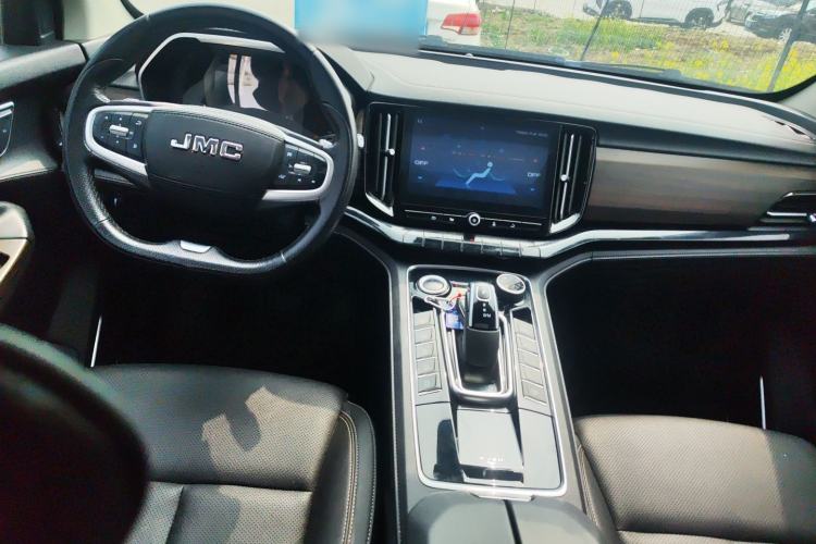 Used JMC Yusheng S350 2020 2.0T Automatic All-Wheel Drive Gasoline Comfort Edition Center Console