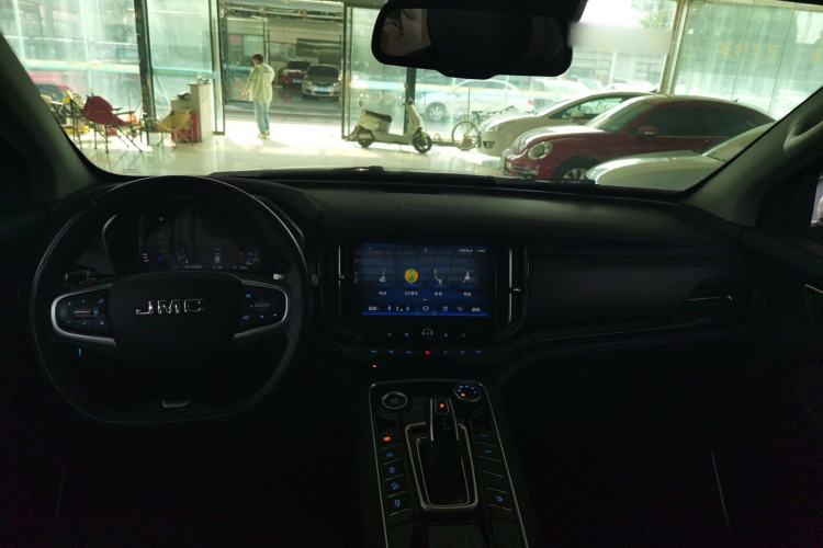 Used JMC Yusheng S350 2020 2.0T Automatic All-Wheel Drive Gasoline Comfort Edition Center Console