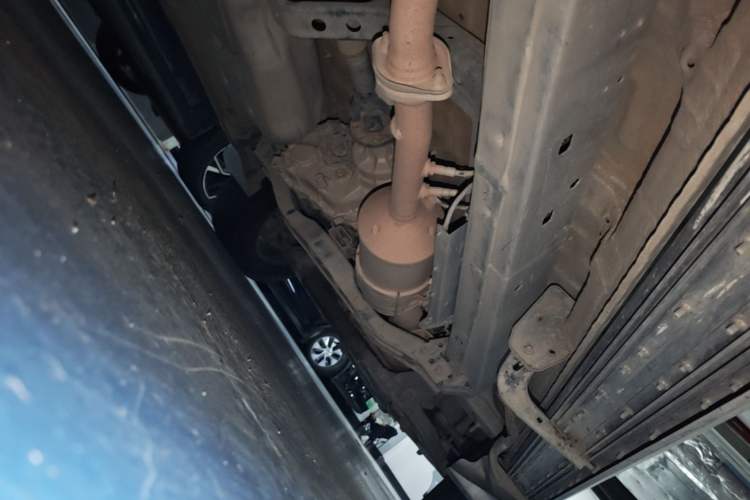 Used JMC Yusheng S350 2020 2.0T Automatic All-Wheel Drive Diesel Comfort Edition Chassis Rear Right