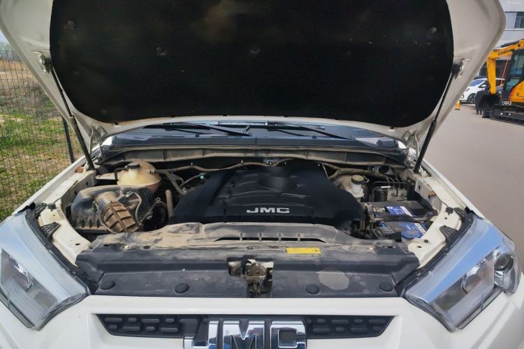 Used JMC Yusheng S350 2020 2.0T Automatic All-Wheel Drive Gasoline Comfort Edition Engine Bay