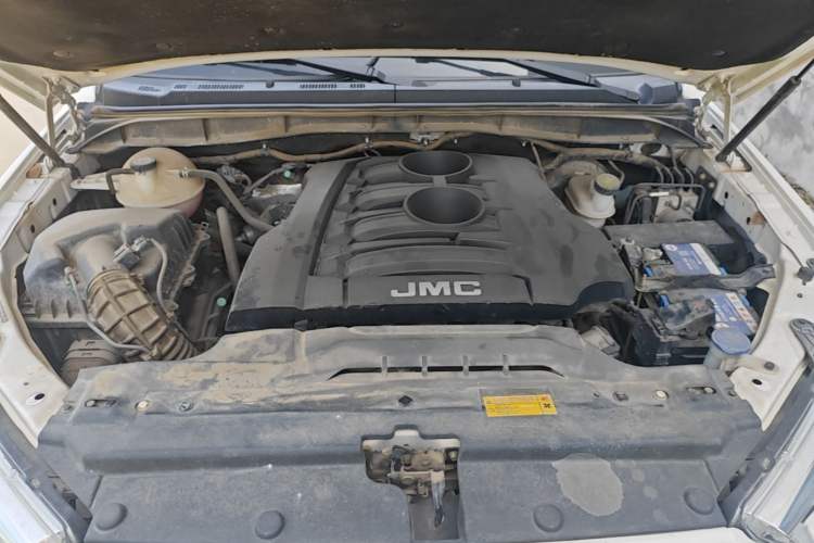 Used JMC Yusheng S350 2020 2.0T Automatic All-Wheel Drive Gasoline Comfort Edition Engine Bay