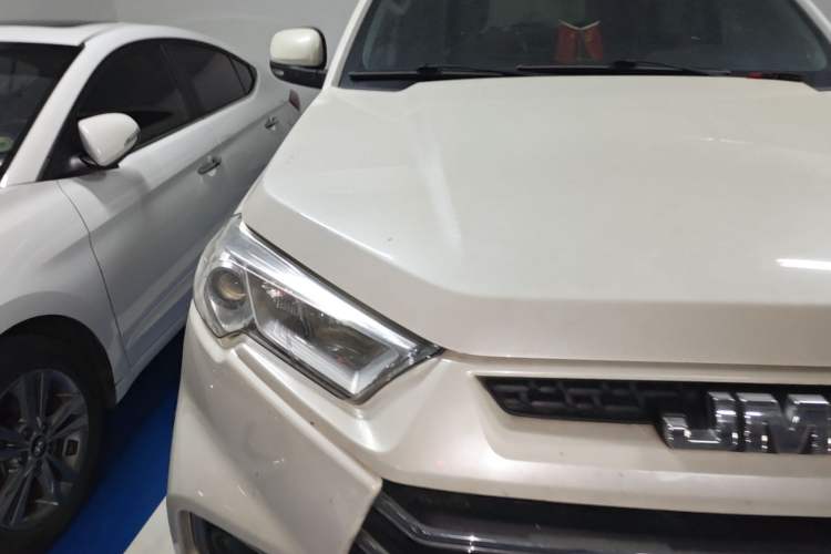Used JMC Yusheng S350 2020 2.0T Automatic All-Wheel Drive Diesel Comfort Edition Engine Bay Right