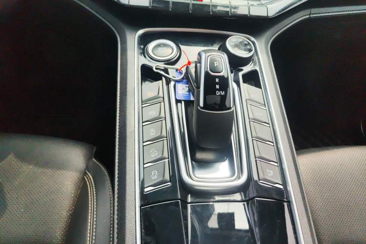 Used JMC Yusheng S350 2020 2.0T Automatic All-Wheel Drive Gasoline Comfort Edition Gear Lever
