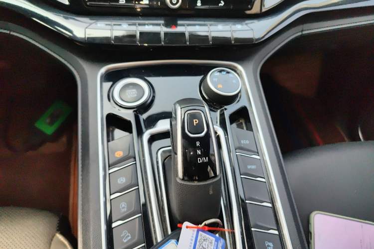Used JMC Yusheng S350 2020 2.0T Automatic All-Wheel Drive Gasoline Comfort Edition Gear Lever