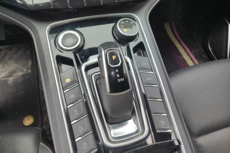 Used JMC Yusheng S350 2020 2.0T Automatic All-Wheel Drive Gasoline Comfort Edition Gear Lever