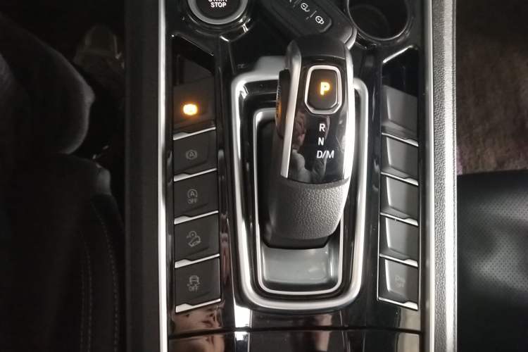 Used JMC Yusheng S350 2020 2.0T Automatic Two-Wheel Drive Gasoline Comfort Edition Gear Lever