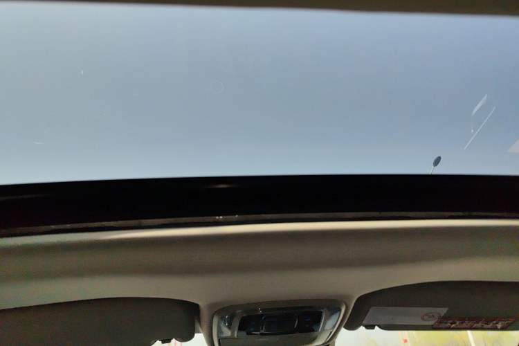 Used JMC Yusheng S350 2020 2.0T Automatic All-Wheel Drive Gasoline Comfort Edition Headliner