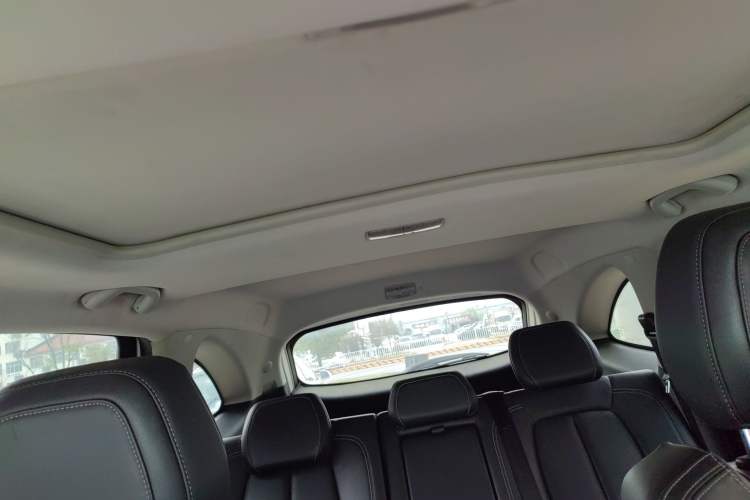 Used JMC Yusheng S350 2020 2.0T Automatic All-Wheel Drive Gasoline Comfort Edition Headliner