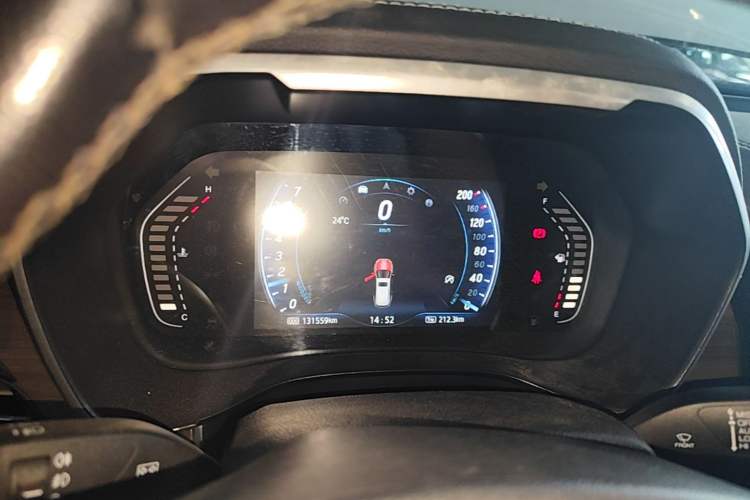 Used JMC Yusheng S350 2020 2.0T Manual 4x4 Gasoline Comfort Edition Instrument Cluster