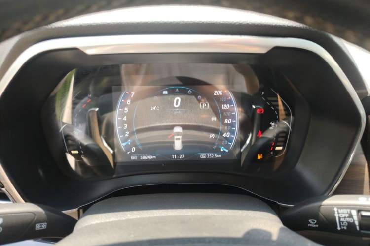 Used JMC Yusheng S350 2020 2.0T Automatic All-Wheel Drive Gasoline Comfort Edition Instrument Cluster