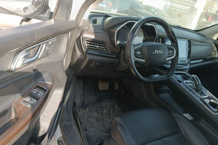 Used JMC Yusheng S350 2020 2.0T Automatic All-Wheel Drive Diesel Comfort Edition Interior 3