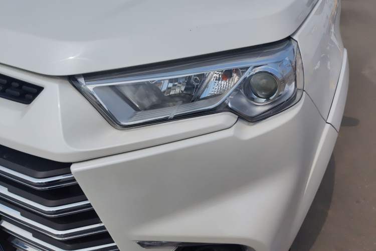 Used JMC Yusheng S350 2020 2.0T Automatic All-Wheel Drive Gasoline Comfort Edition Left Front Headlight