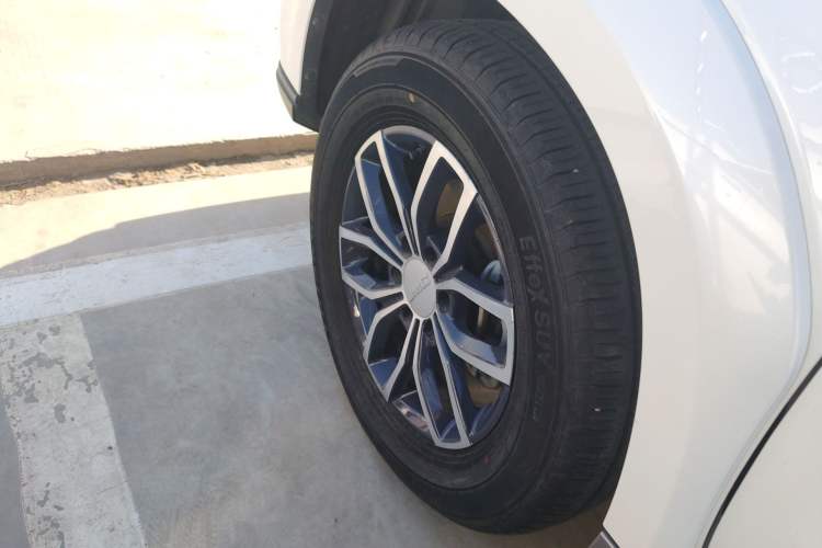 Used JMC Yusheng S350 2020 2.0T Automatic All-Wheel Drive Gasoline Comfort Edition Left Front Wheel Hub