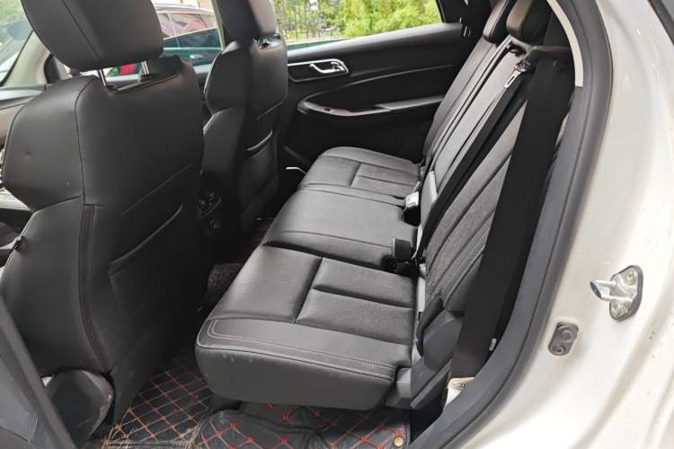 Used JMC Yusheng S350 2020 2.0T Automatic All-Wheel Drive Gasoline Comfort Edition Left Rear Seat