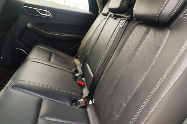 Used JMC Yusheng S350 2020 2.0T Automatic All-Wheel Drive Gasoline Comfort Edition Left Rear Seat