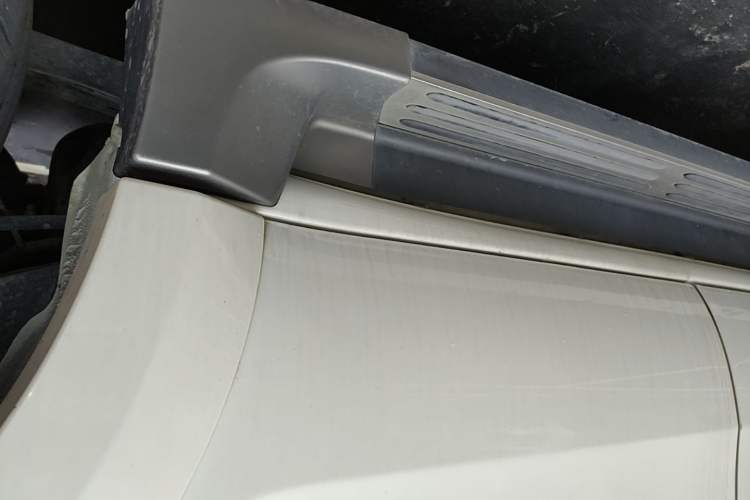 Used JMC Yusheng S350 2020 2.0T Automatic All-Wheel Drive Gasoline Comfort Edition Left Side Sill