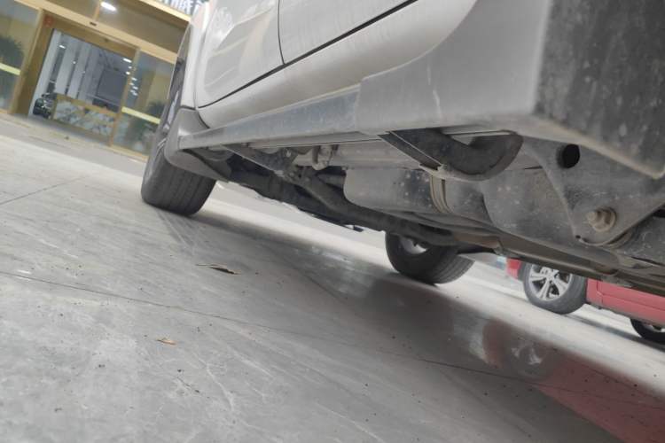 Used JMC Yusheng S350 2020 2.0T Automatic All-Wheel Drive Gasoline Comfort Edition Left Side Sill