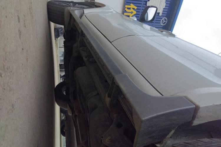 Used JMC Yusheng S350 2020 2.0T Automatic All-Wheel Drive Gasoline Comfort Edition Left Side Sill