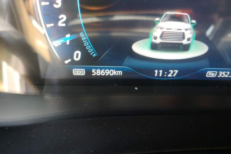Used JMC Yusheng S350 2020 2.0T Automatic All-Wheel Drive Gasoline Comfort Edition Odometer Close Up