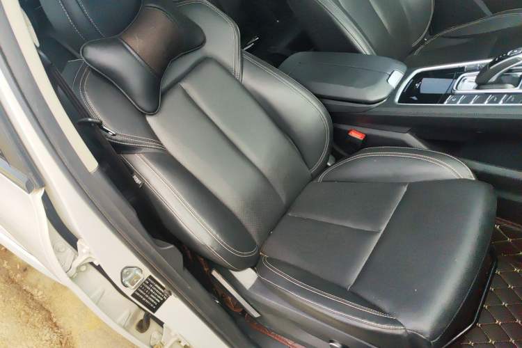 Used JMC Yusheng S350 2020 2.0T Automatic All-Wheel Drive Gasoline Comfort Edition Right Front Seat