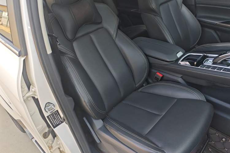 Used JMC Yusheng S350 2020 2.0T Automatic All-Wheel Drive Gasoline Comfort Edition Right Front Seat