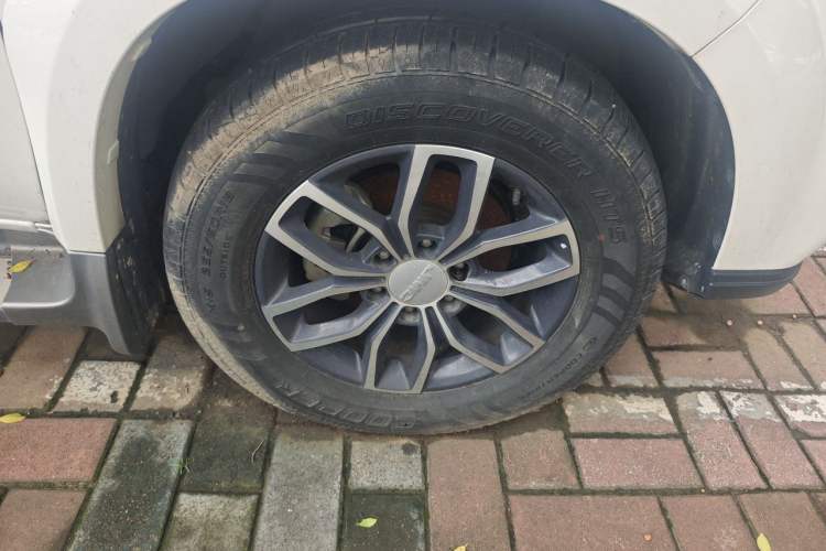 Used JMC Yusheng S350 2020 2.0T Automatic All-Wheel Drive Gasoline Comfort Edition Right Front Wheel Hub