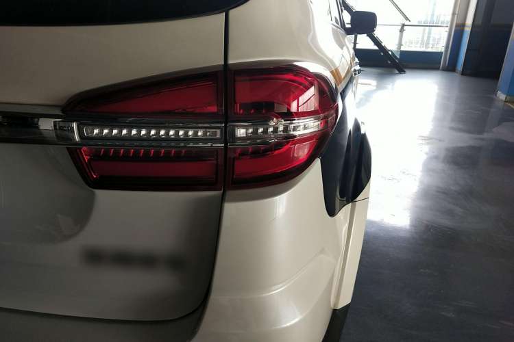 Used JMC Yusheng S350 2020 2.0T Automatic Two-Wheel Drive Gasoline Comfort Edition Right Rear Taillight
