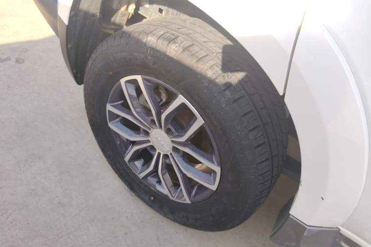 Used JMC Yusheng S350 2020 2.0T Automatic All-Wheel Drive Gasoline Comfort Edition Right Rear Wheel Hub