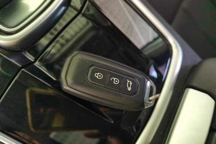 Used JMC Yusheng S350 2020 2.0T Automatic All-Wheel Drive Gasoline Comfort Edition Vehicle Key