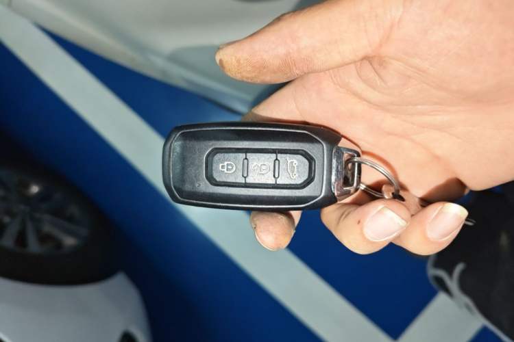 Used JMC Yusheng S350 2020 2.0T Automatic All-Wheel Drive Diesel Comfort Edition Vehicle Key